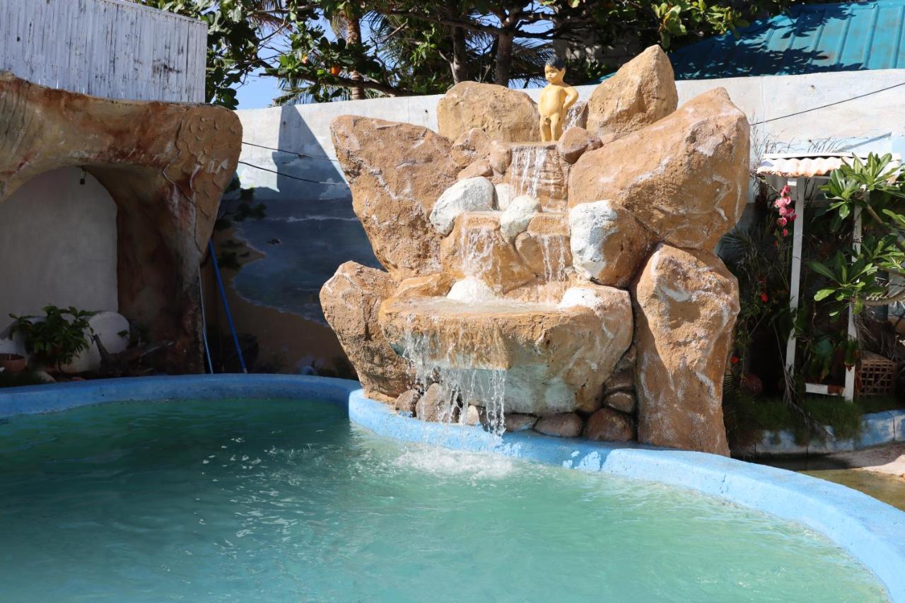 Belle'S Beach Resort Bolinao Екстер'єр фото